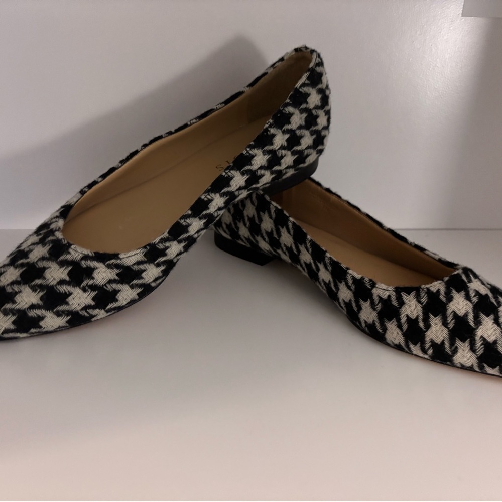 Talbots Black & White Houndstooth Pointed Flats - Picture 4 of 10